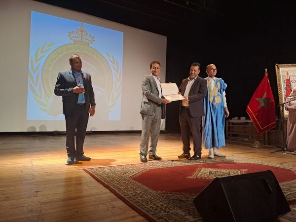 المنظمة المغربية للتعبئة الوطنية تنظم ندوة علمية حول إمارة المؤمنين و تكرم رئيس جماعة آسفي و الدكاترة مؤطري الندوة :